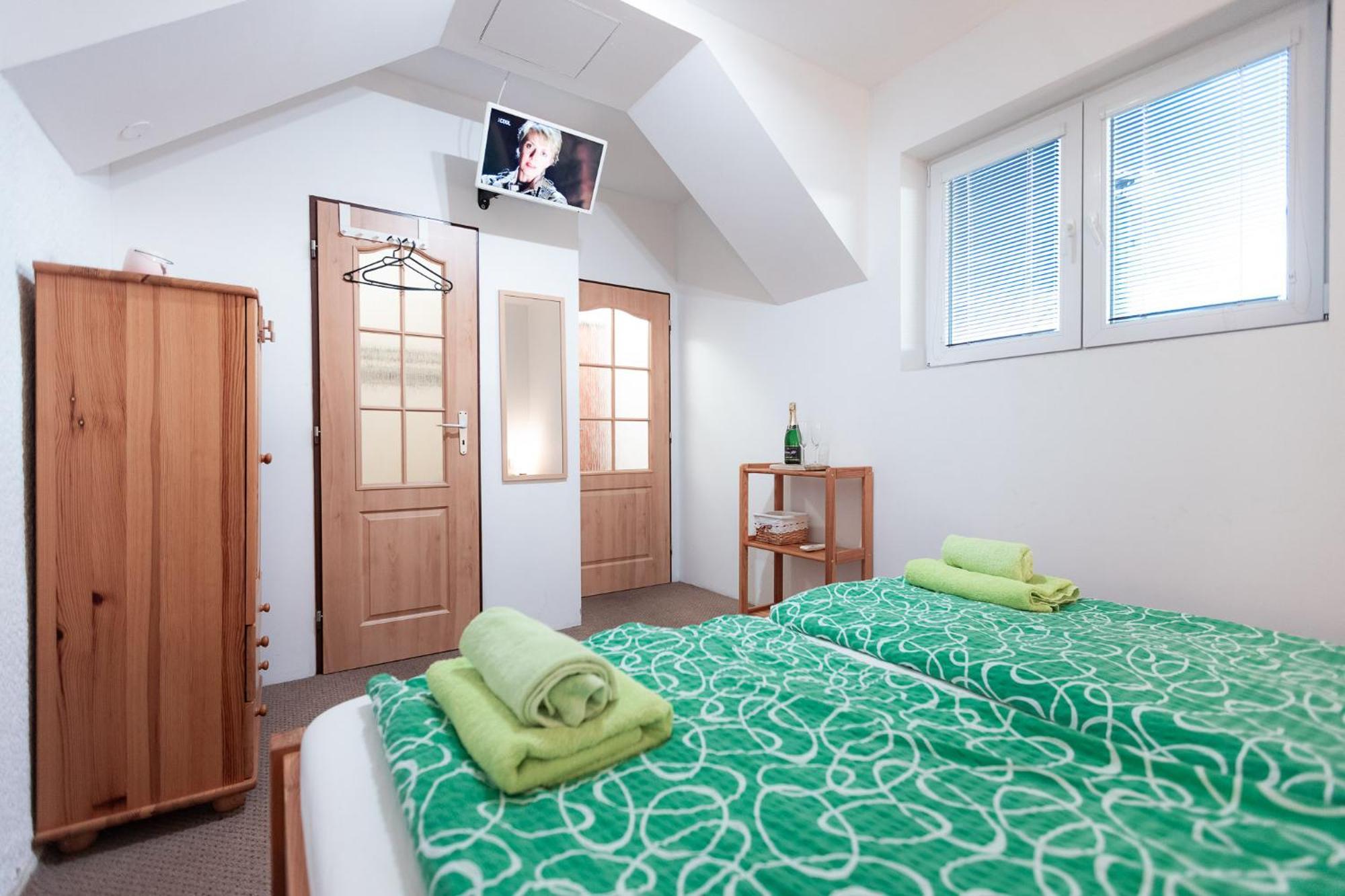 Hotel Rozkos Česká Skalice Kamer foto
