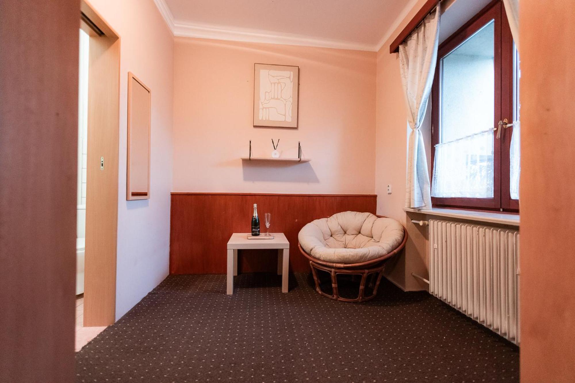 Hotel Rozkos Česká Skalice Kamer foto