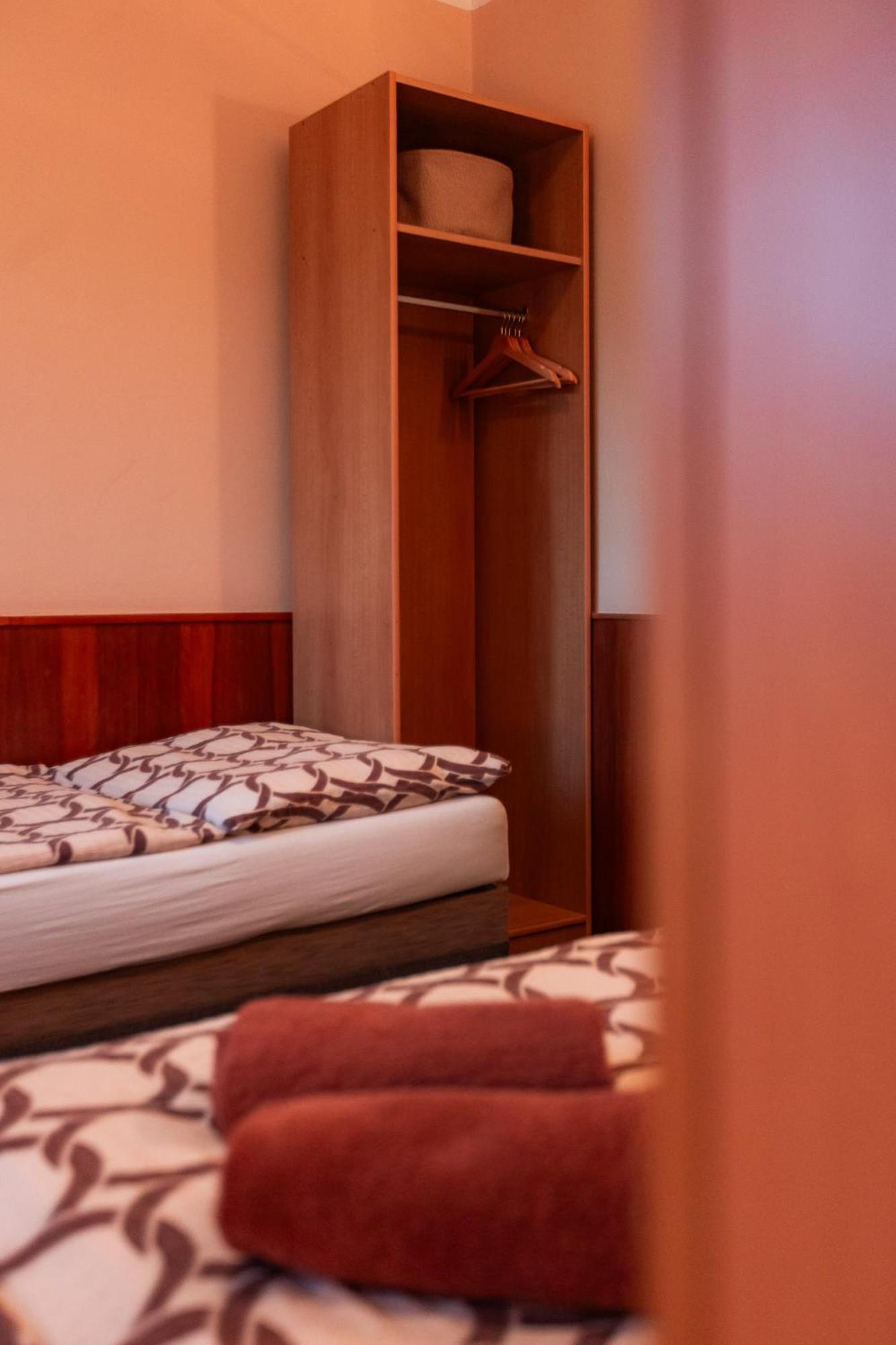 Hotel Rozkos Česká Skalice Kamer foto