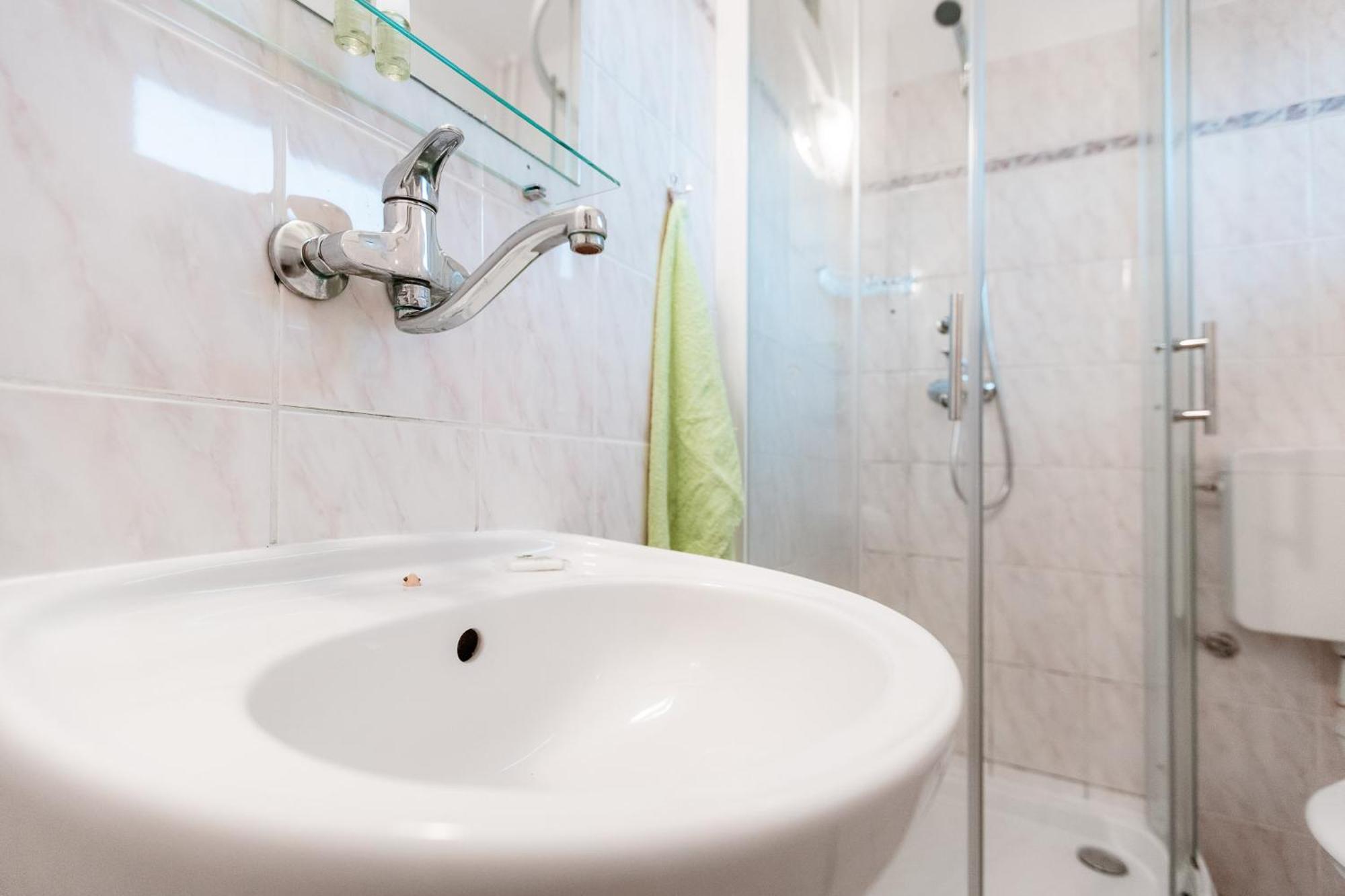 Hotel Rozkos Česká Skalice Kamer foto